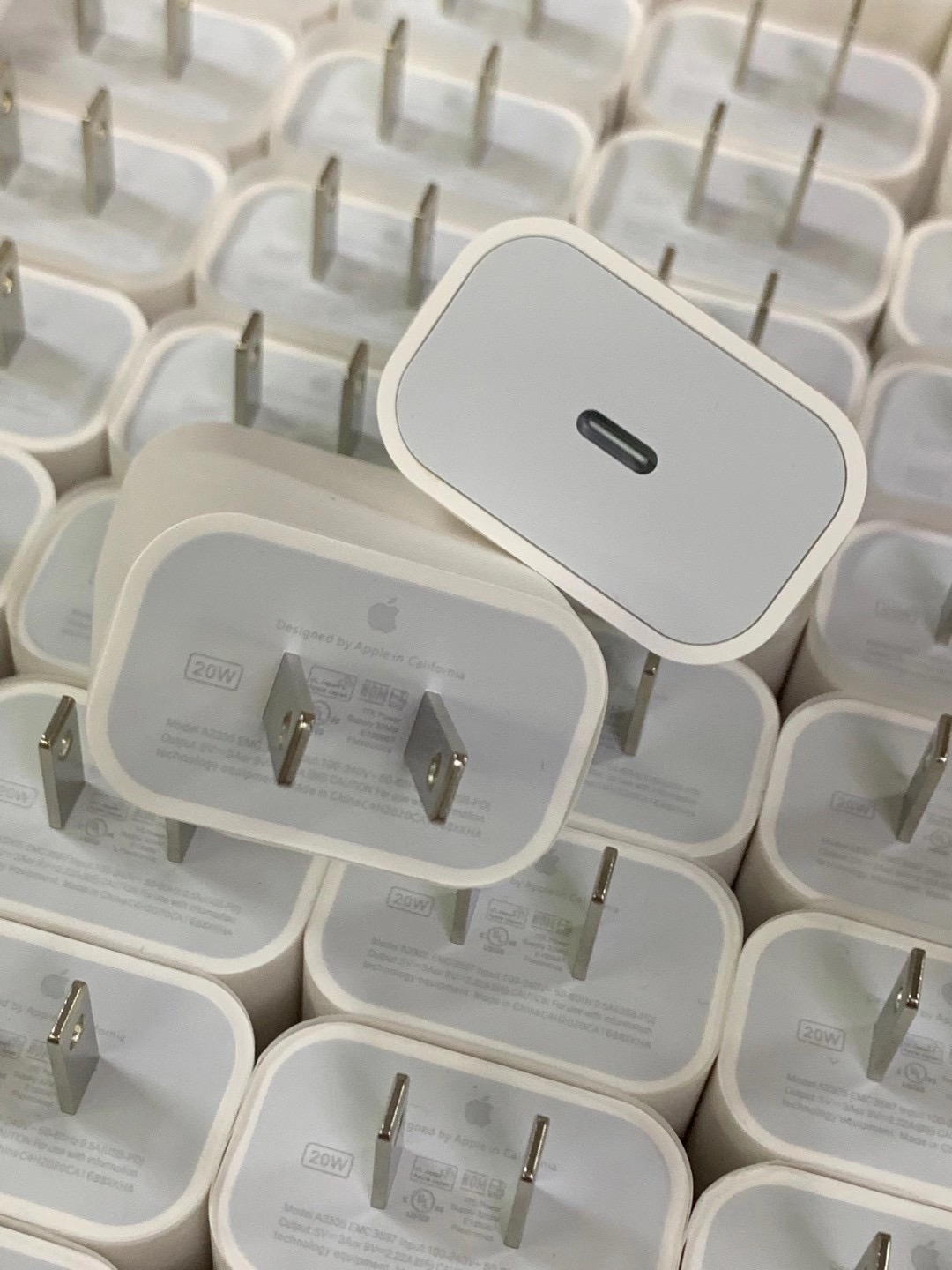 Big changes in the market for Apple IPHONE Original Accessories